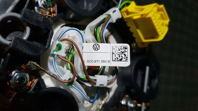 20190105_164134.jpg (382.27 KiB) Viewed 7613 times Original airbag harness, 6C0 971 584 B
