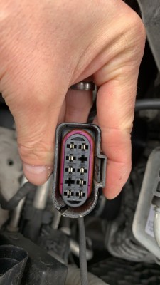 Polo 6r halogen plug