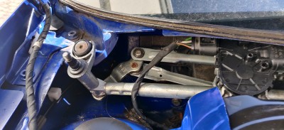 LHS motor assembly bolt