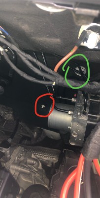 Green circle shows what the silver clip should look like and red circle show the one in question missing