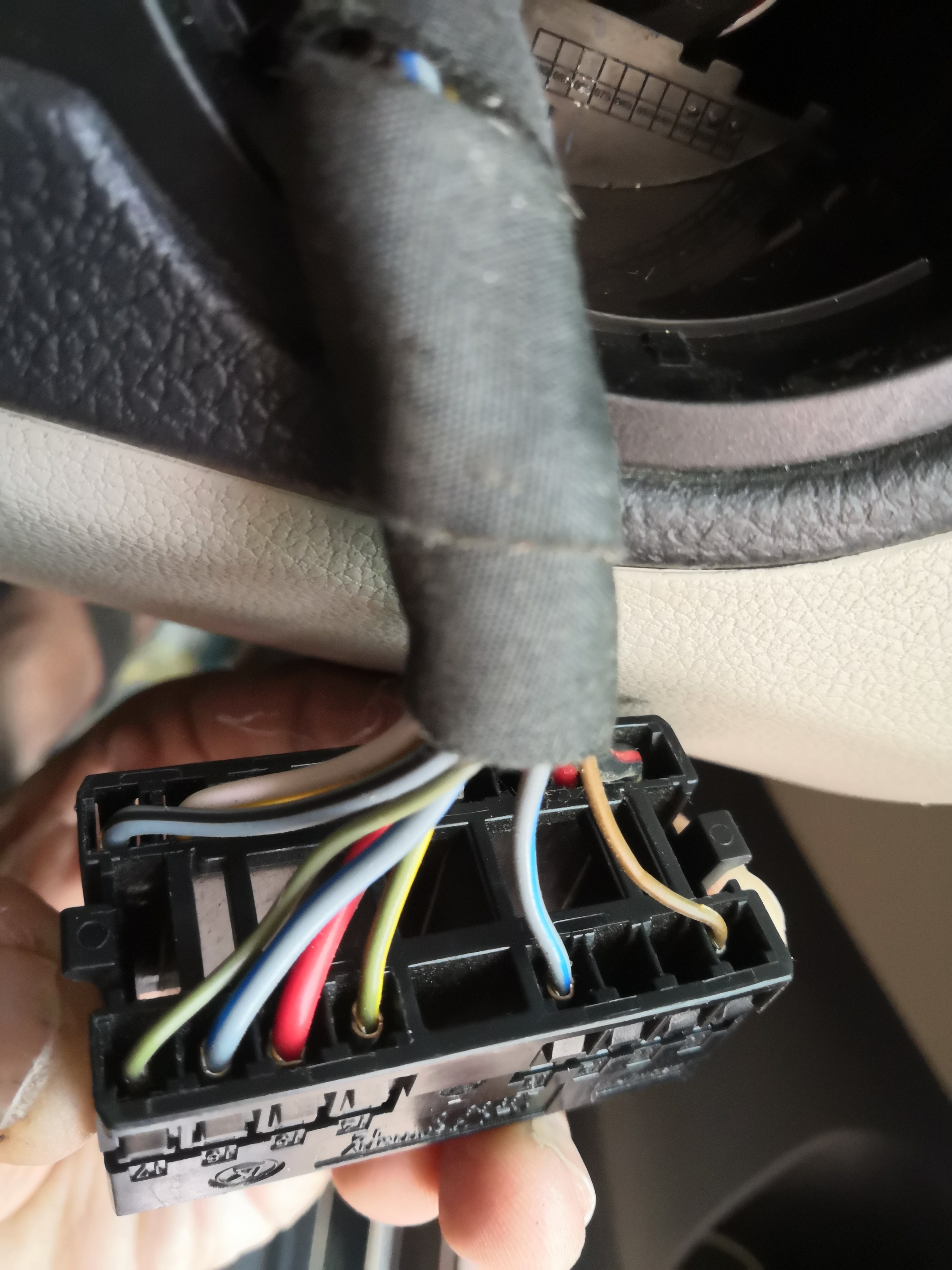 Healight switch connector back