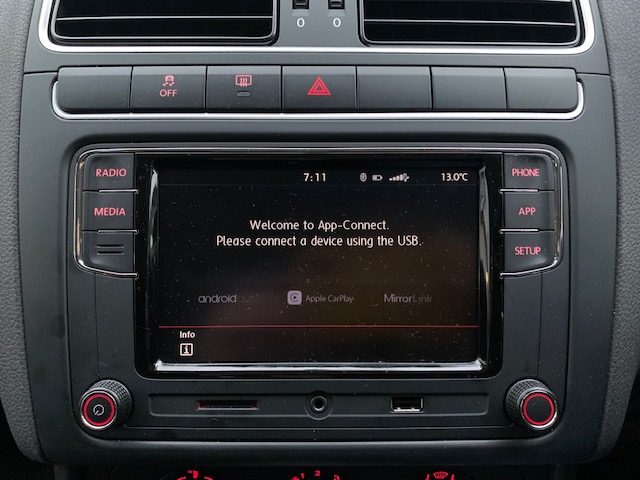 rcd330 carplay interface.jpg