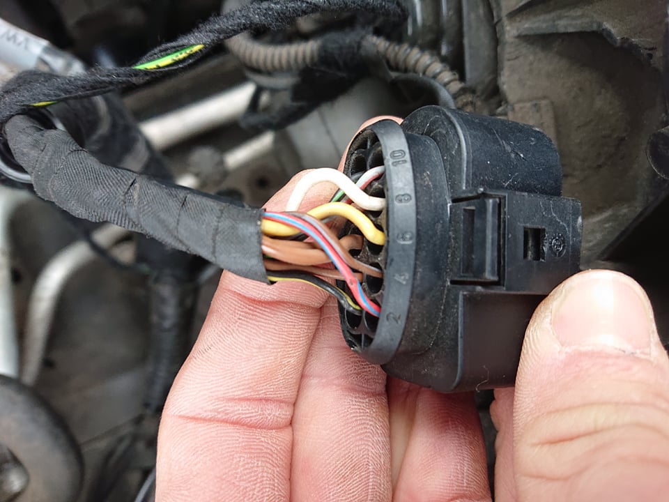 2-10 Pin Right Front (Passenger)
