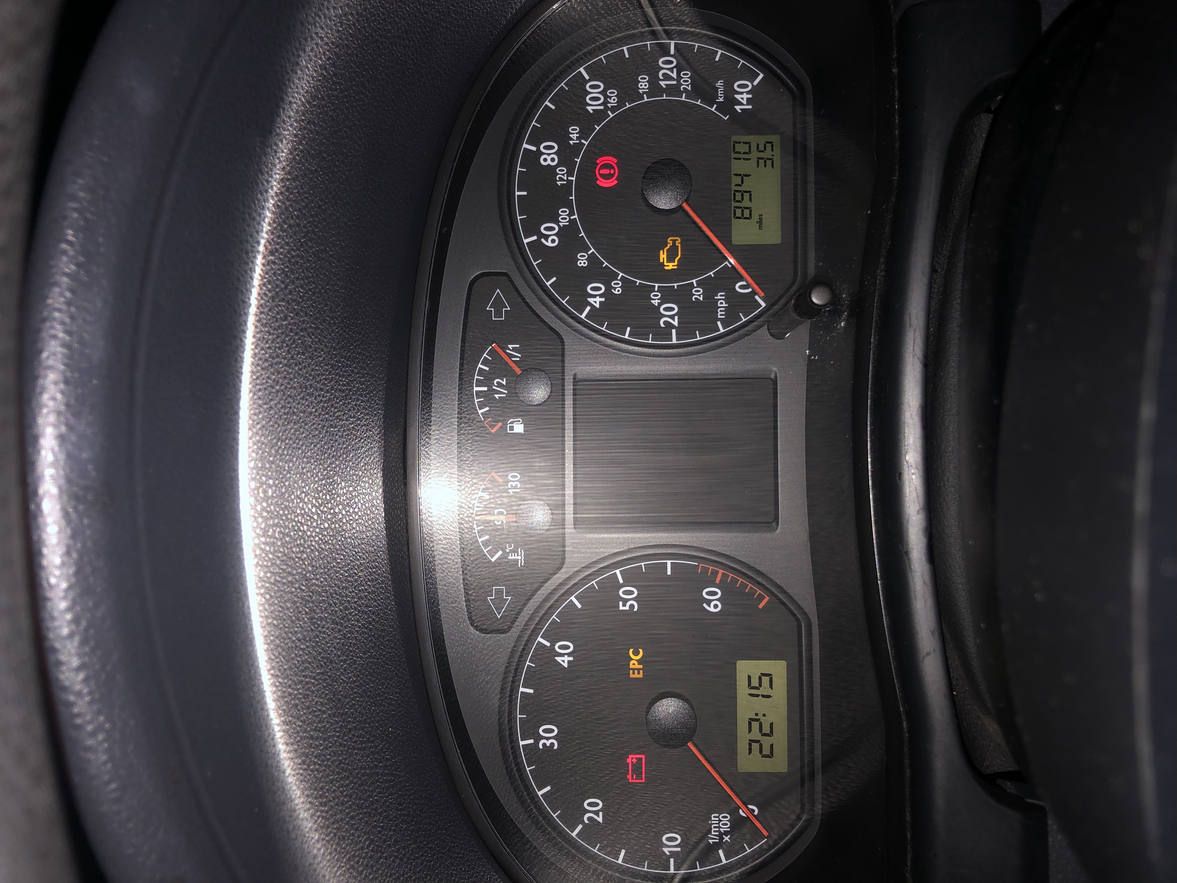 Warning lights before ignition.