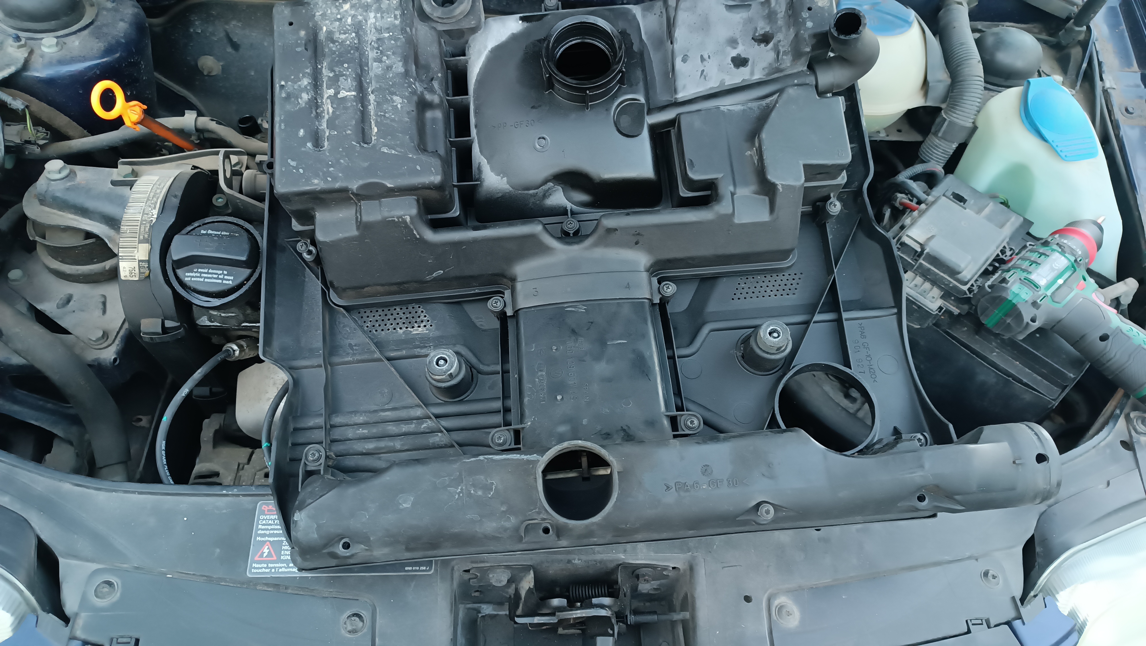 the box with the hole for the exhaust and the air filter