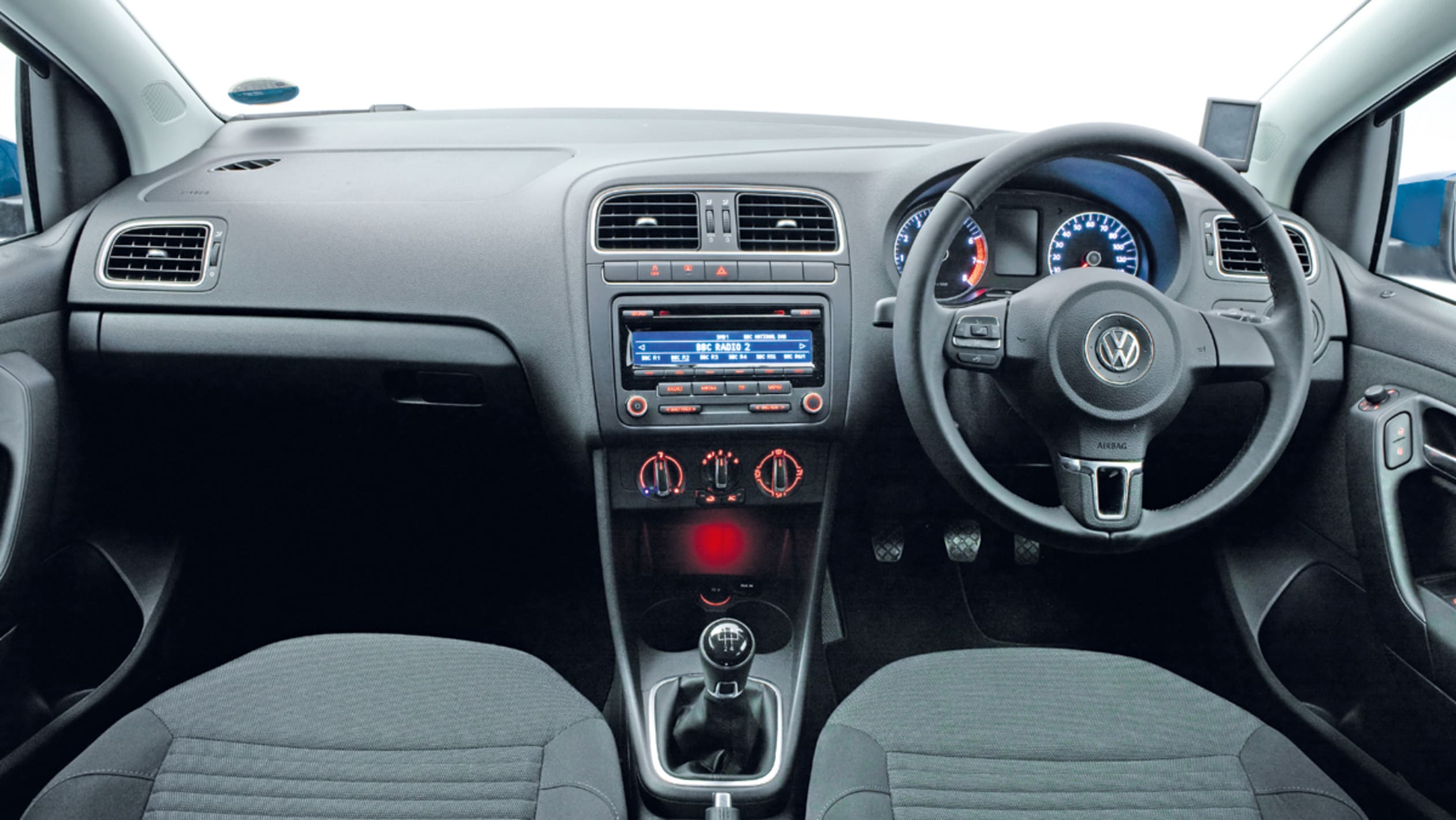 vw-polo-used-interior.jpg
